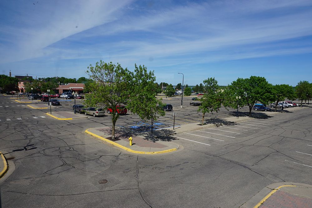 128 1st St W, Bemidji, MN 56601